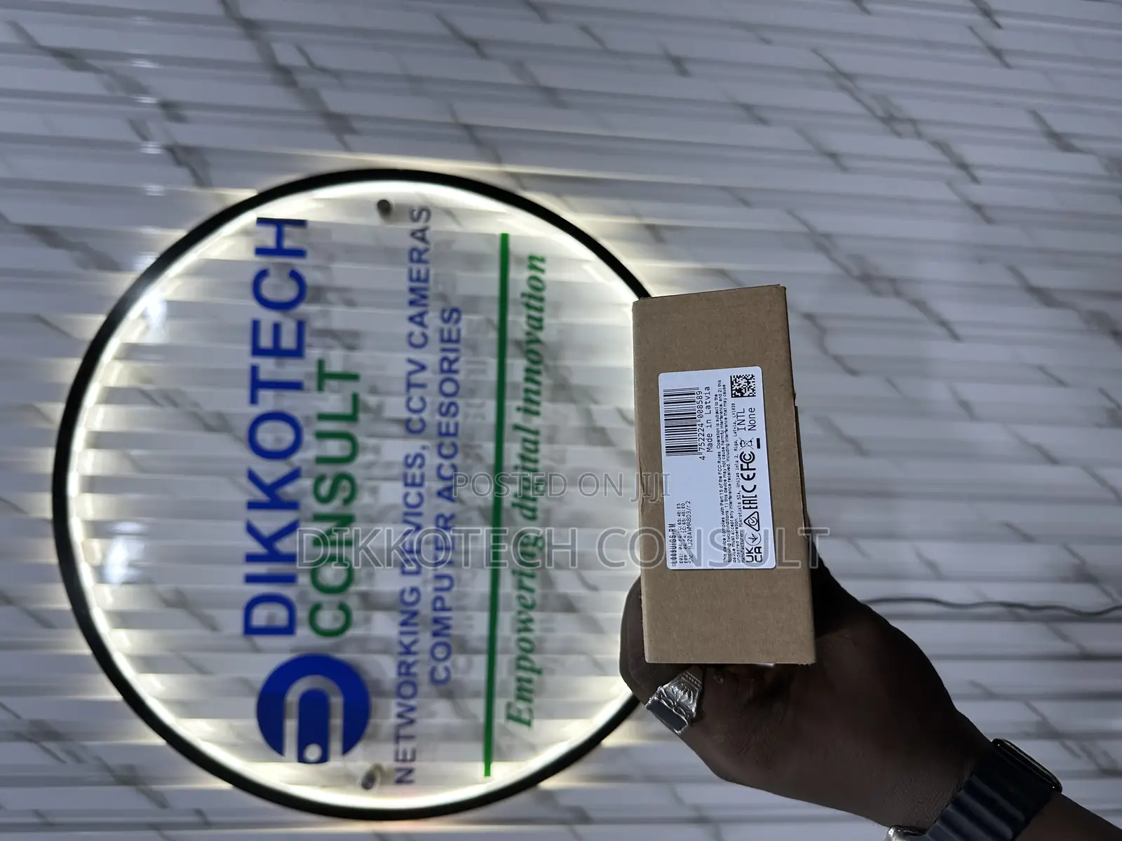 Mikrotik Routerboard L009uigs-Rm–8-Port Gigabit +Sfp Rack-Mount Router