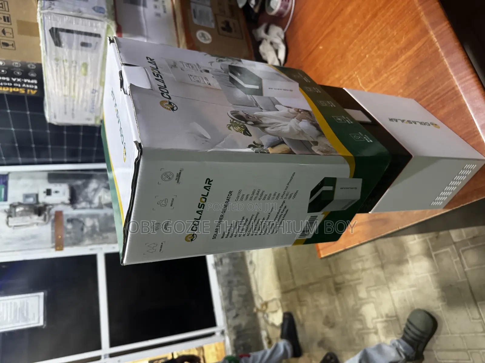 1kwh Cola Solar 200watts Lithium Battery Solar Power Station