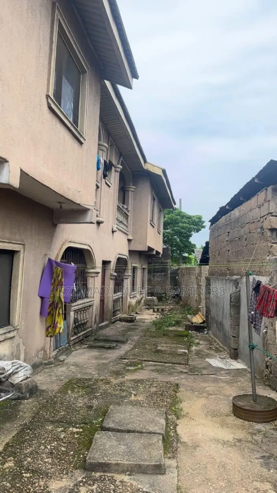 3bdrm Block of Flats in Agalaba, Osisioma ,, Port-Harcourt for sale