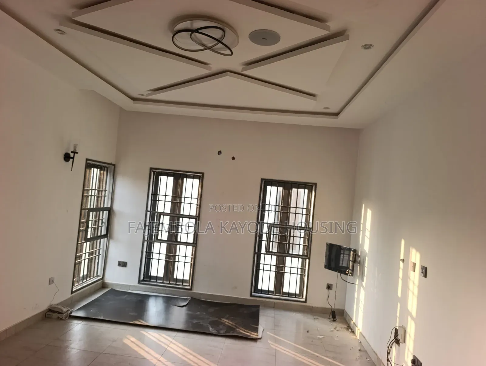 4bdrm Duplex in Oba Otudeko Close, Jericho for sale
