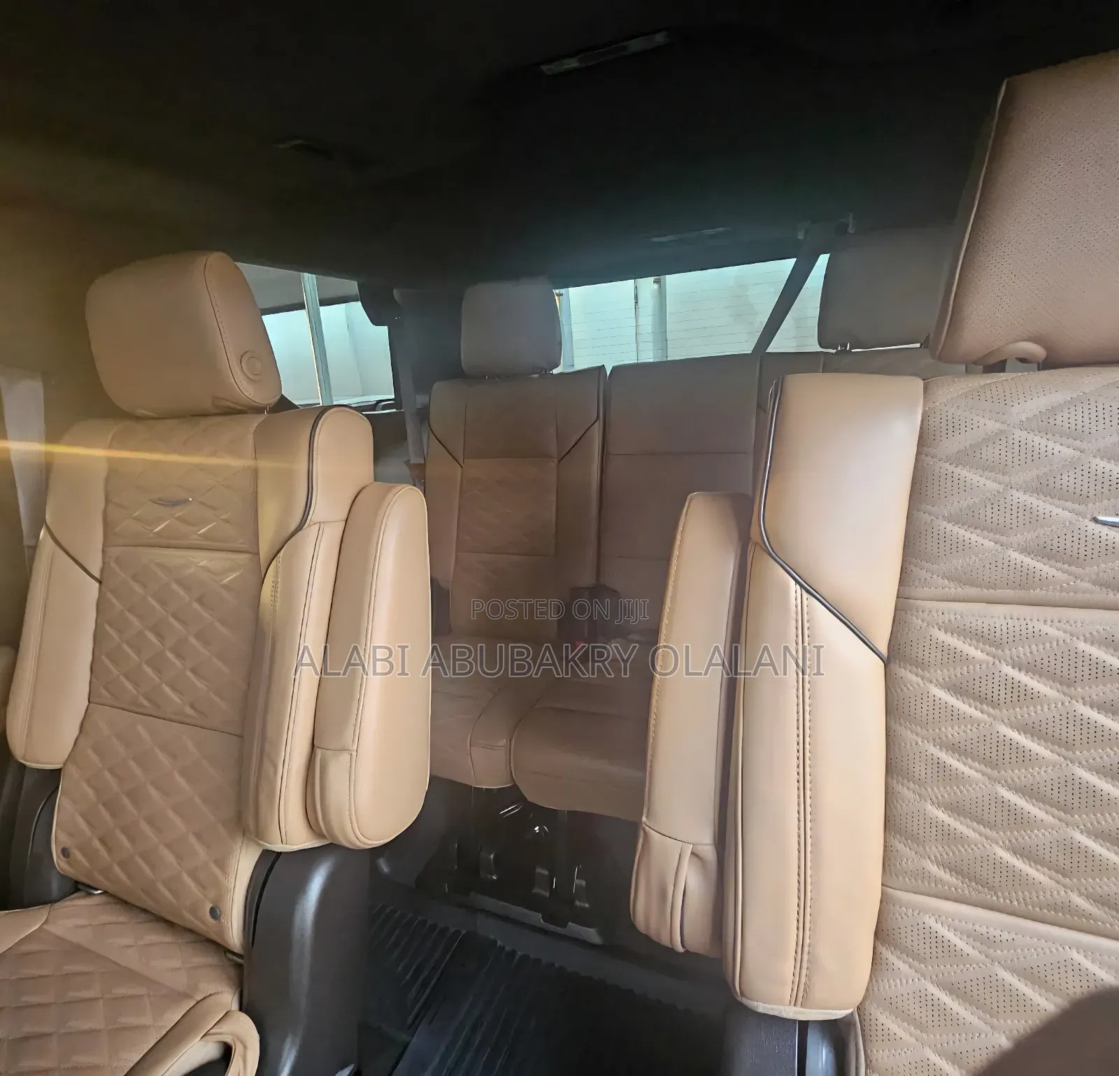 Cadillac Escalade 2022 Off white