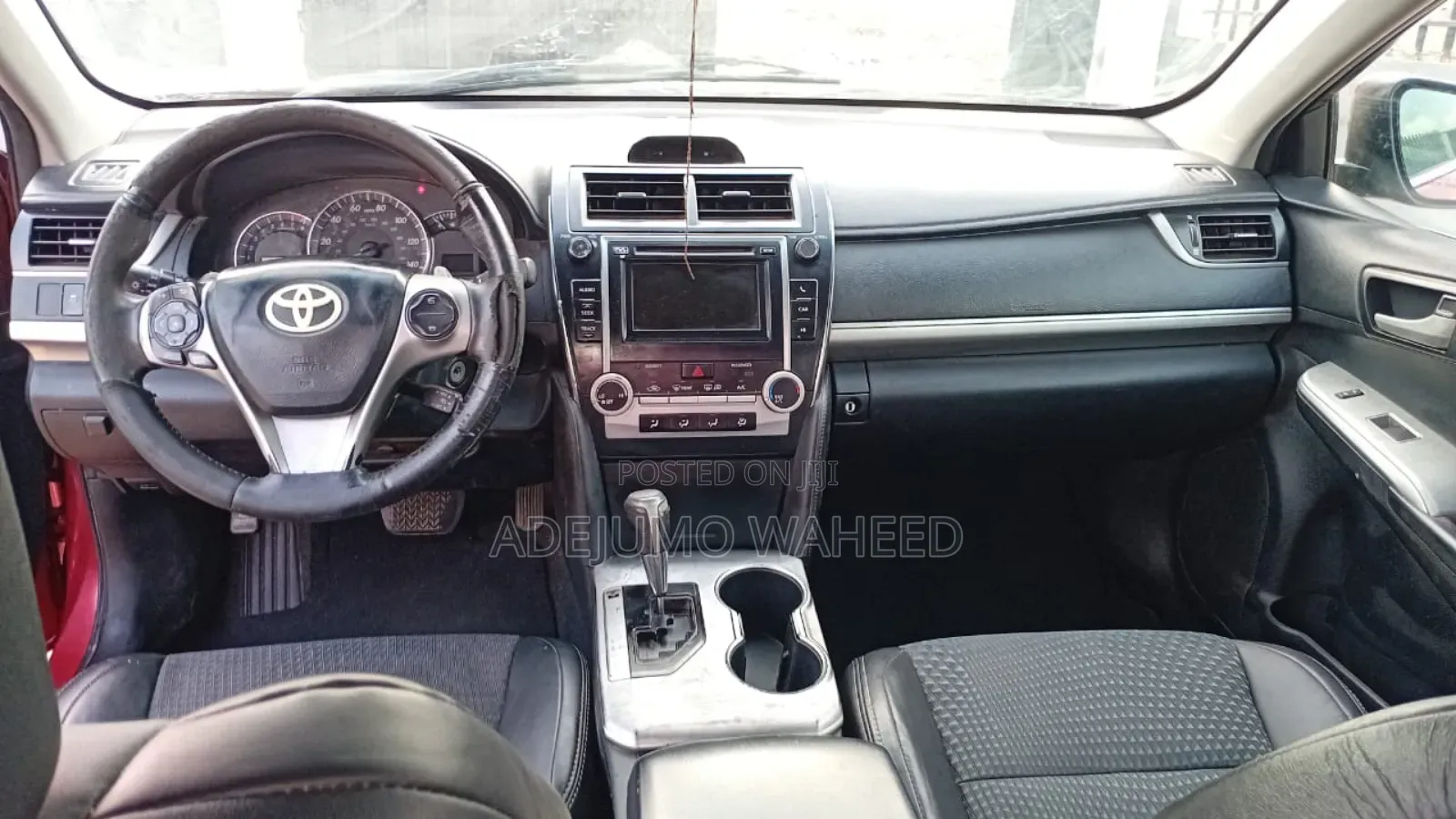 Toyota Camry SE 4dr Sedan (2.5L 4cyl 6A) 2012 Red