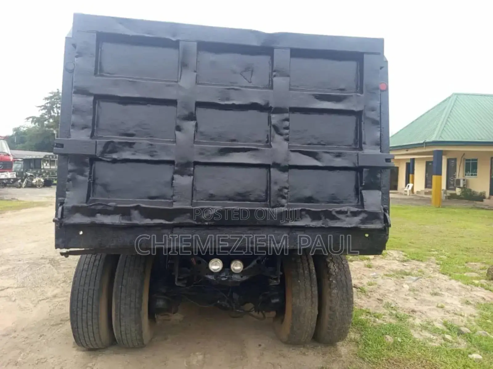 Mack Tipper 30 Ton Truck in Tokunbo Standard.