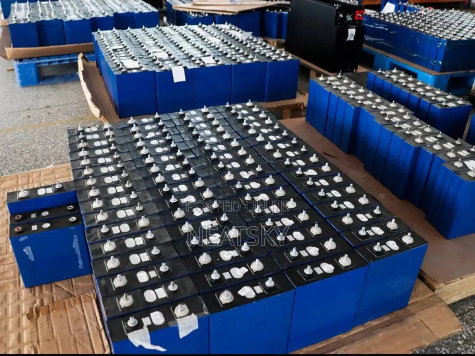 2kwh 12v 150ah Lithium Ion Battery (Lpbr12150)