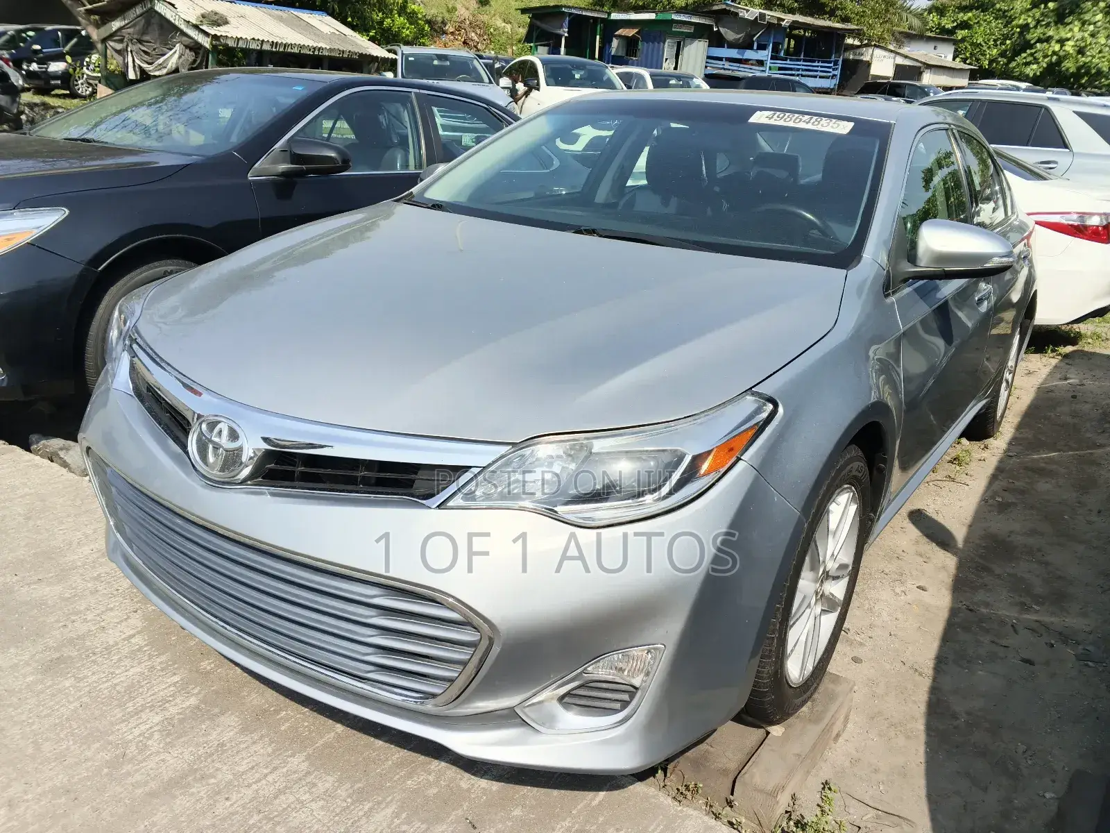 Toyota Avalon XLE Premium 4dr Sedan (3.5L 6cyl 6A) 2015 Silver