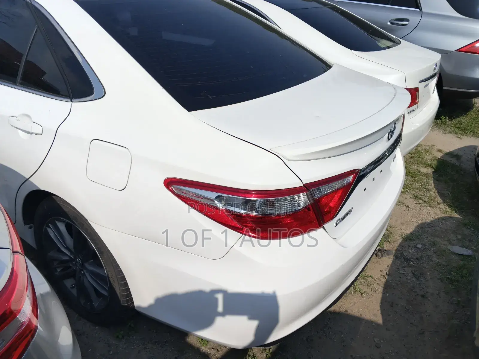 Toyota Camry SE 4dr Sedan (2.5L 4cyl 6A) 2016 White