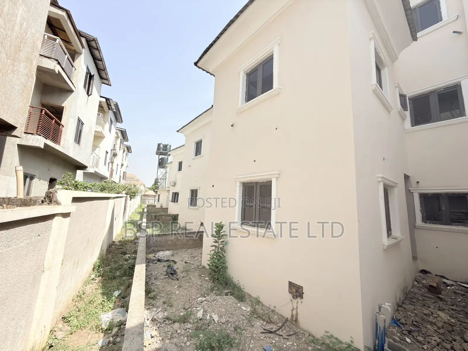 4bdrm Townhouse/Terrace in Life Camp for sale