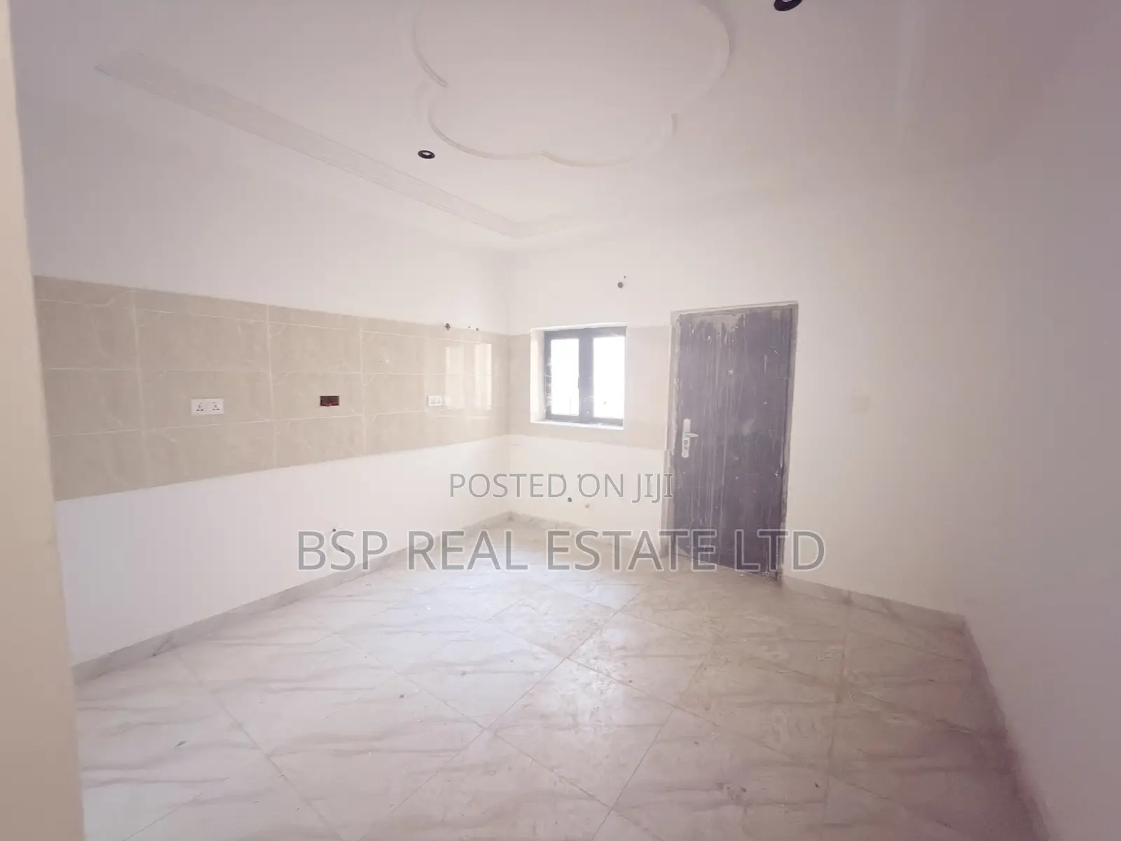4bdrm Townhouse/Terrace in Life Camp for sale