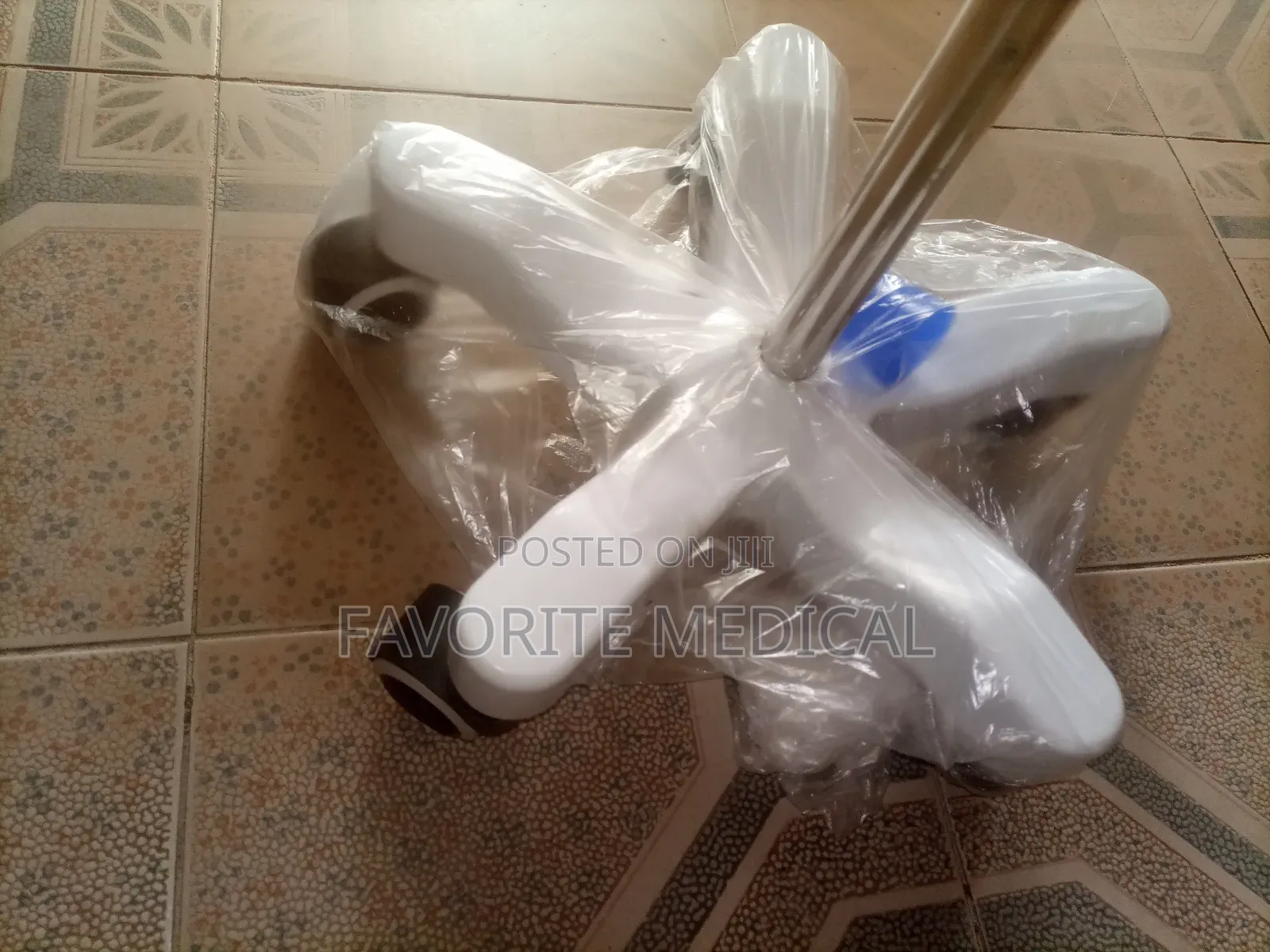 Height Adjustable Iv Infusion Stand or Drip Stand