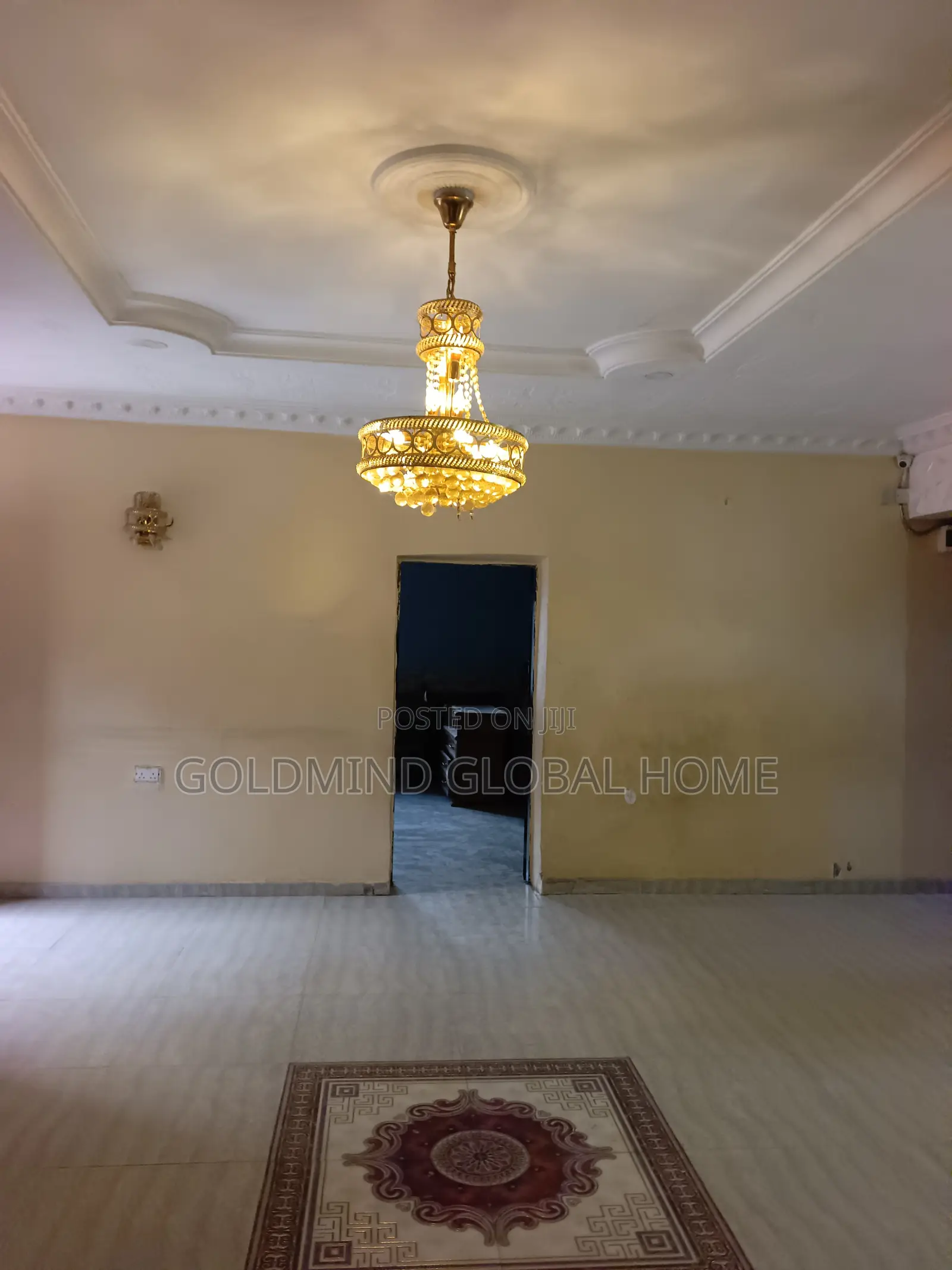6bdrm Duplex in Fha Estate for sale