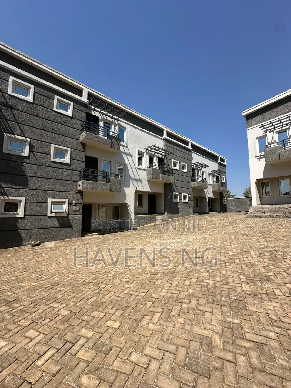 3bdrm Duplex in Apo Resettlement for sale