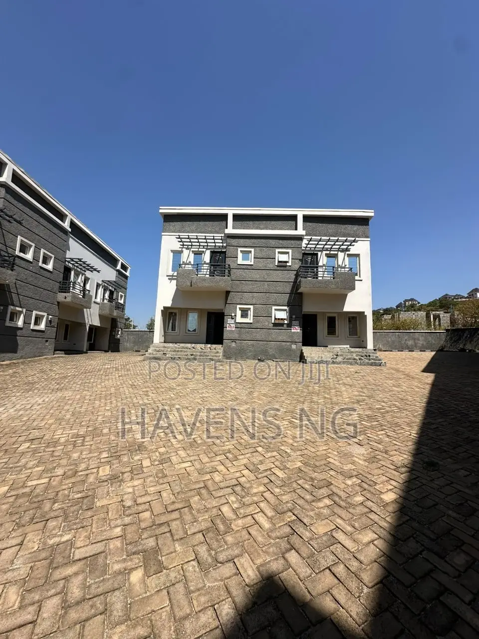 3bdrm Duplex in Apo Resettlement for sale