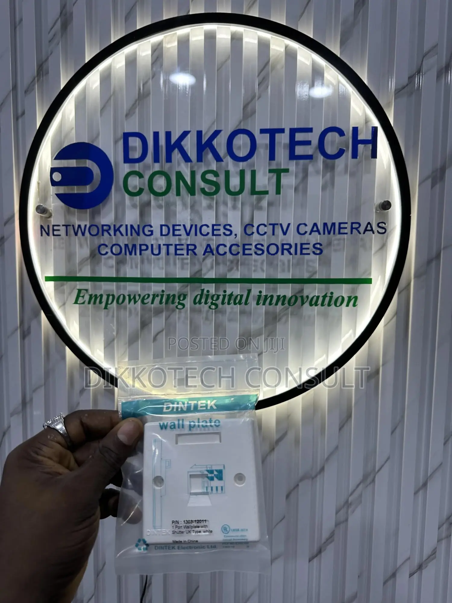 Dintek Single Face Plate – 1-Port Wall Network Outlet
