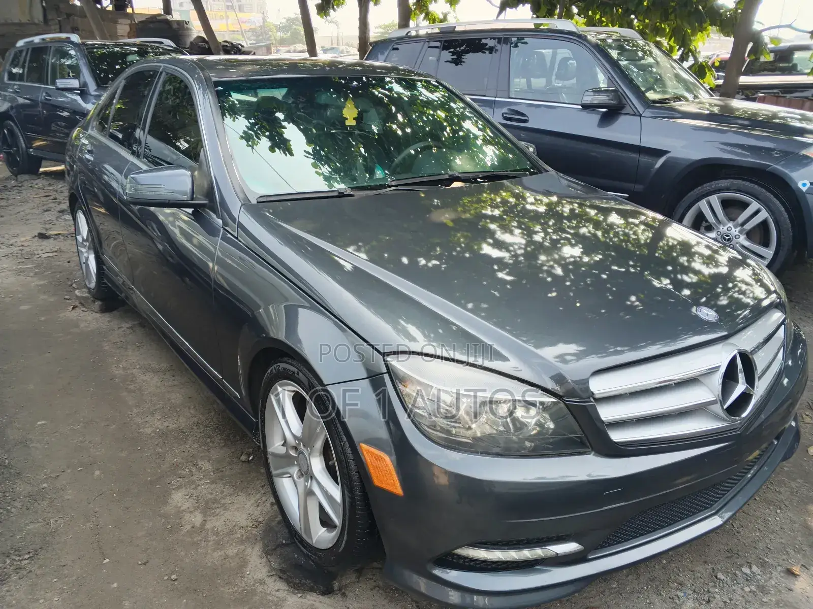 Mercedes-Benz C300 Luxury 4Matic Sedan AWD (3.0L 6cyl 7A) 2011 Gray