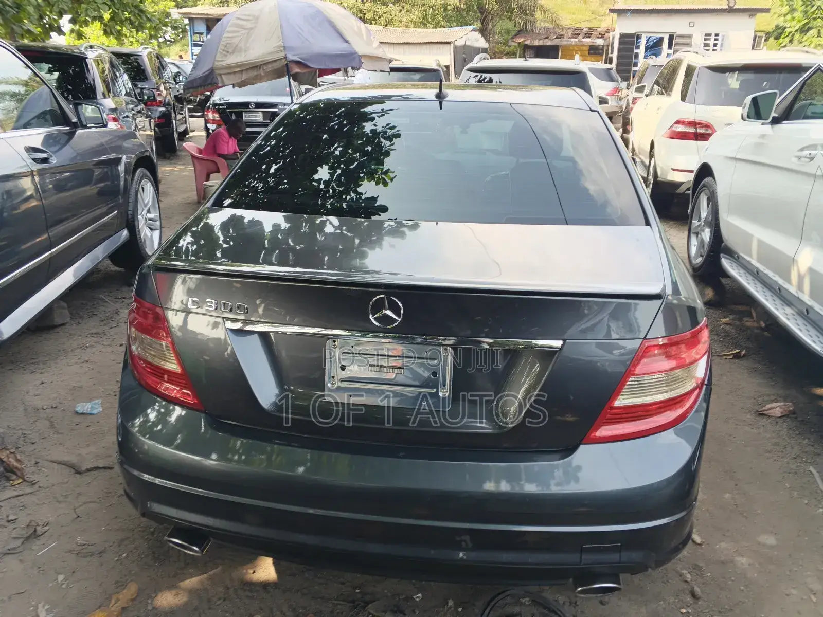 Mercedes-Benz C300 Luxury 4Matic Sedan AWD (3.0L 6cyl 7A) 2011 Gray