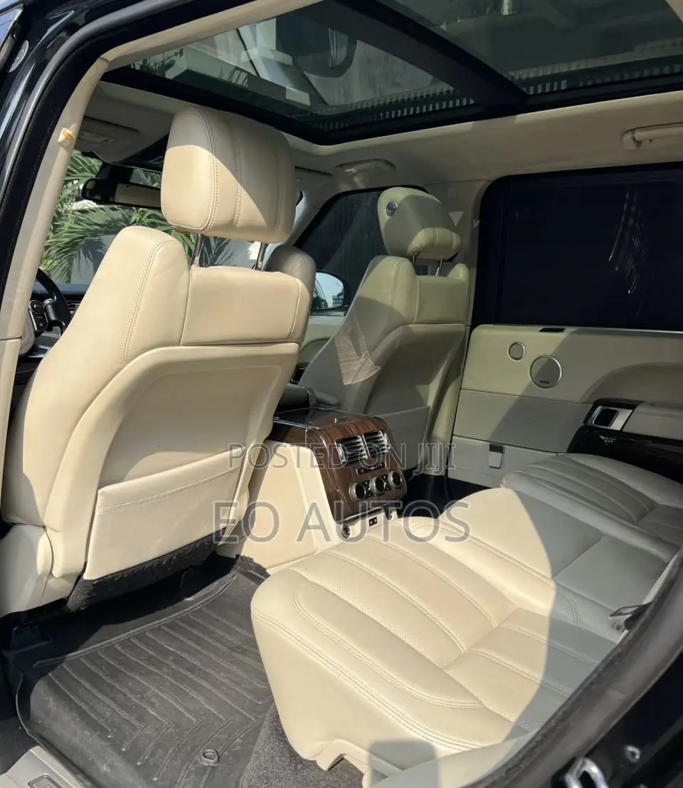 Land Rover Range Rover Vogue 2014 Black