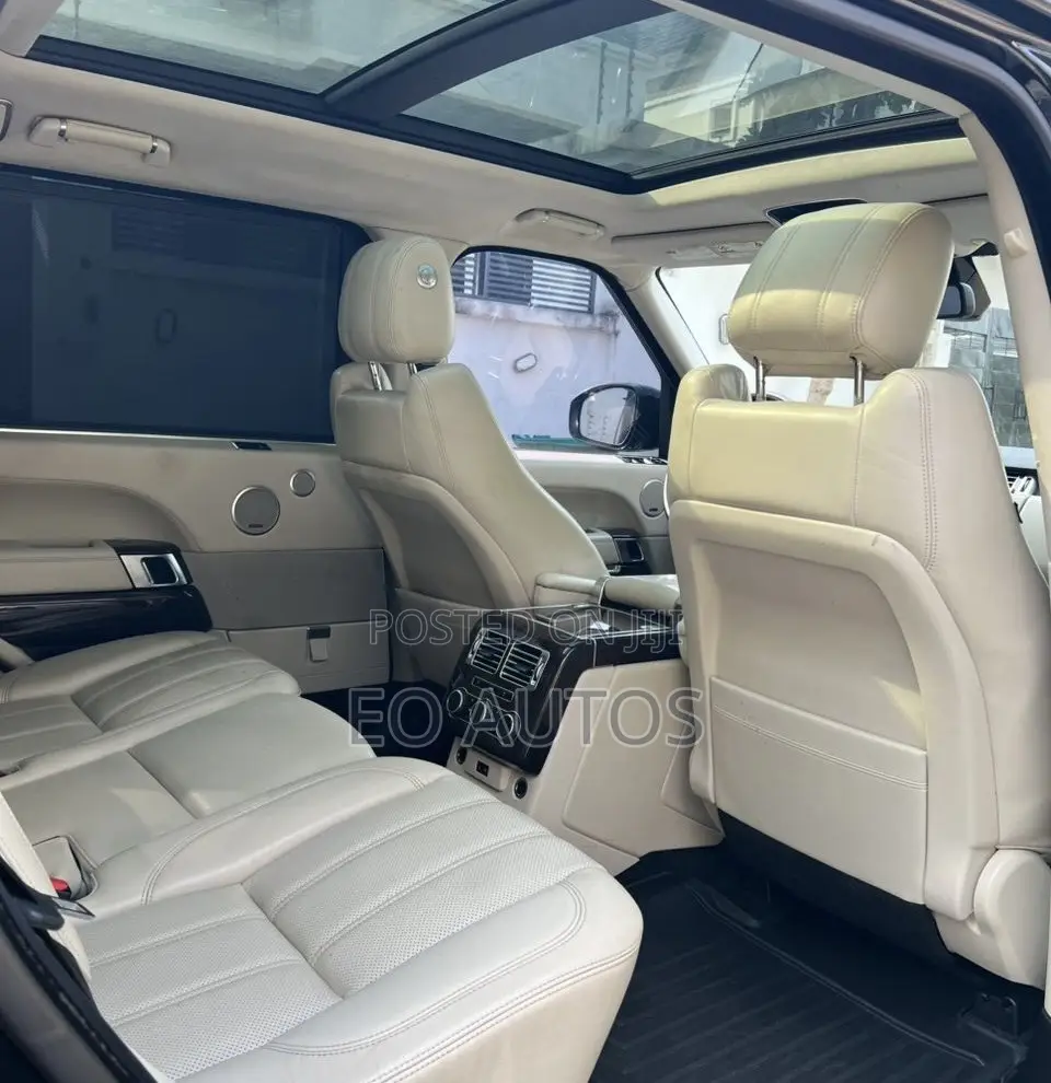 Land Rover Range Rover Vogue 2014 Black