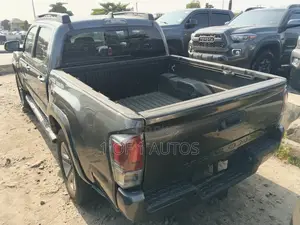 Toyota Tacoma Limited 2017 Gray