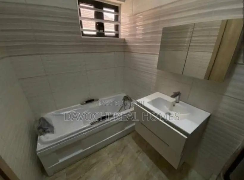 4bdrm Duplex in Ikota for rent