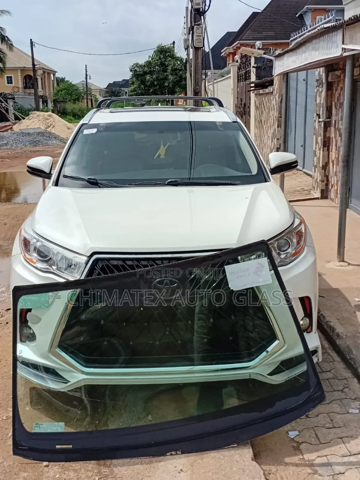 Toyota Highlander 2015 Windscreen Glass Available