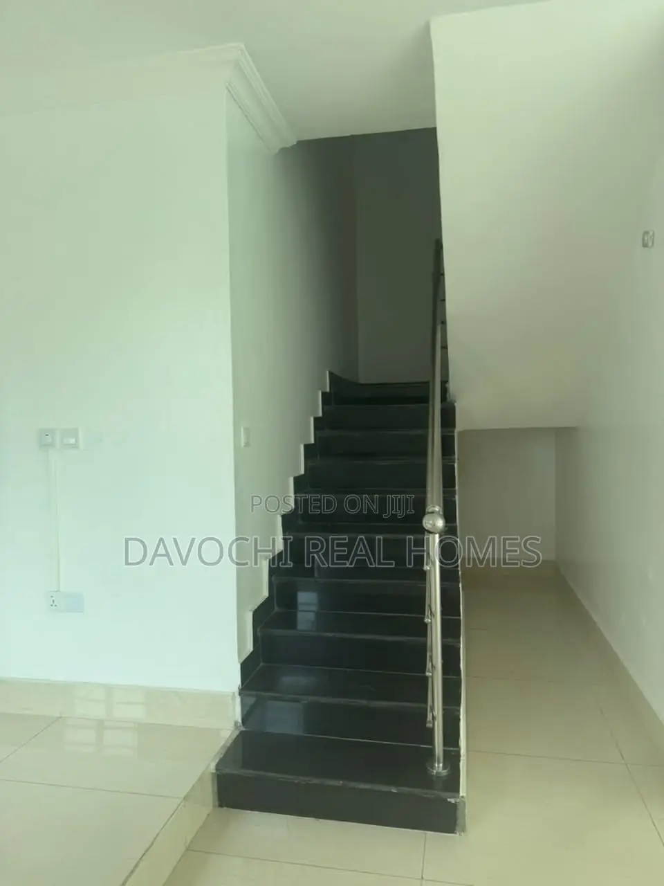 3bdrm Maisonette in Old Okoyi, Ikoyi S.W for rent
