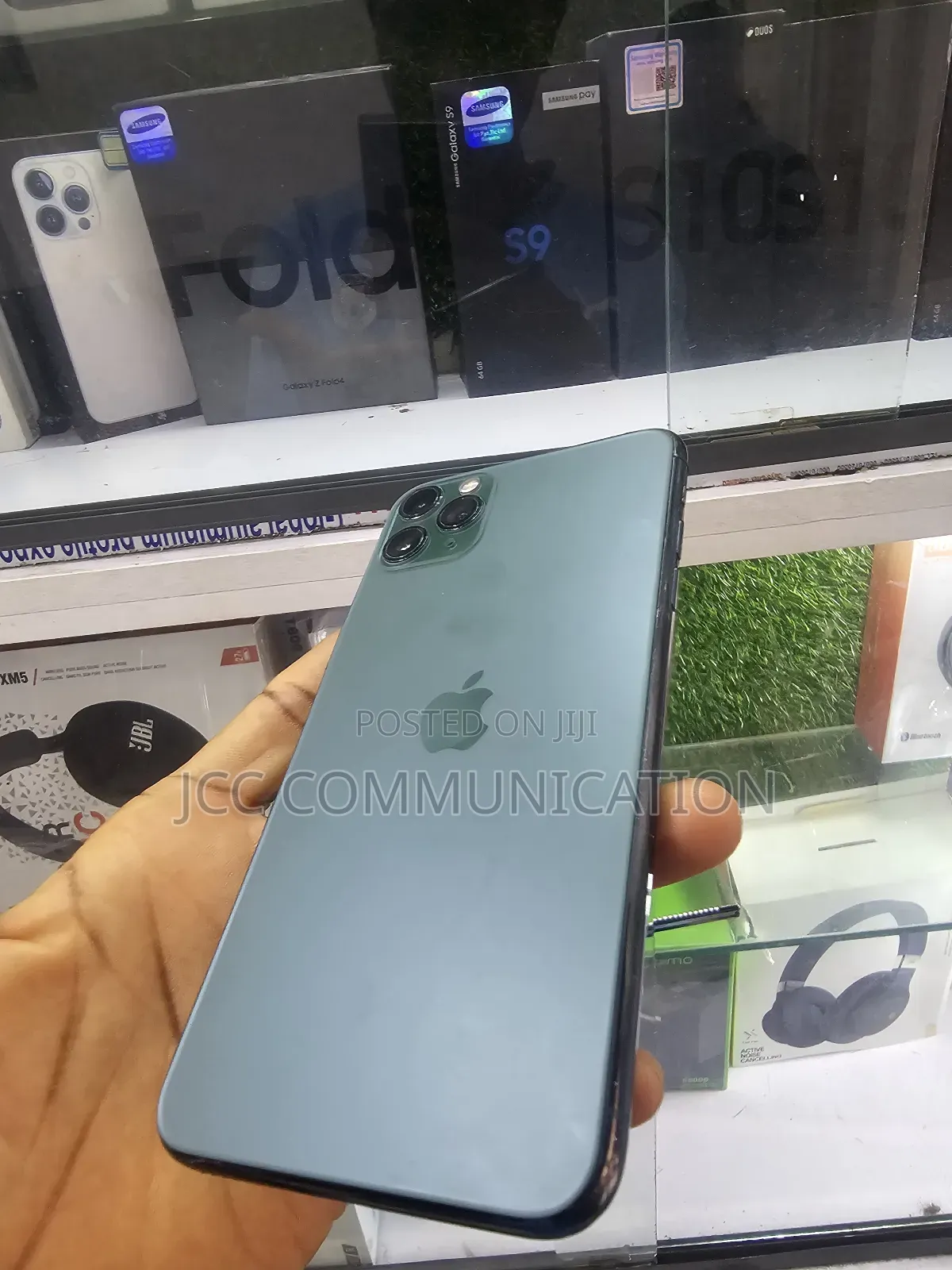 Apple iPhone 11 Pro Max 64 GB Green
