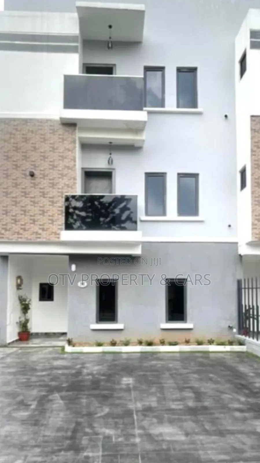 4bdrm Townhouse / Terrace in Wuye for rent