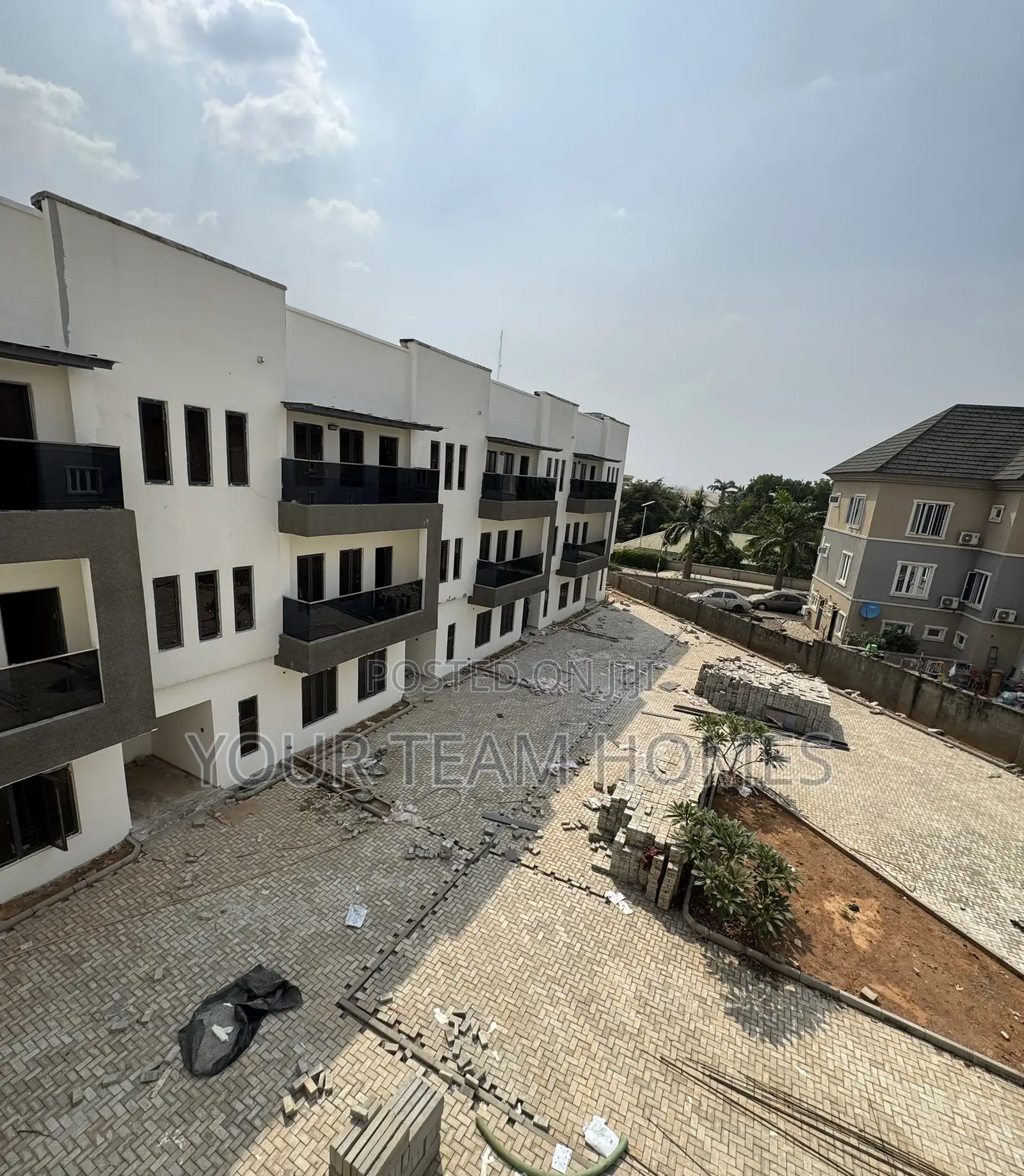 5bdrm Townhouse/Terrace in Mabushi for sale