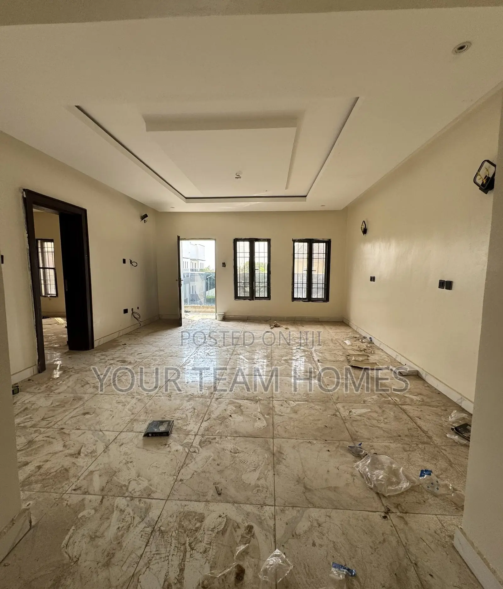 5bdrm Townhouse/Terrace in Mabushi for sale