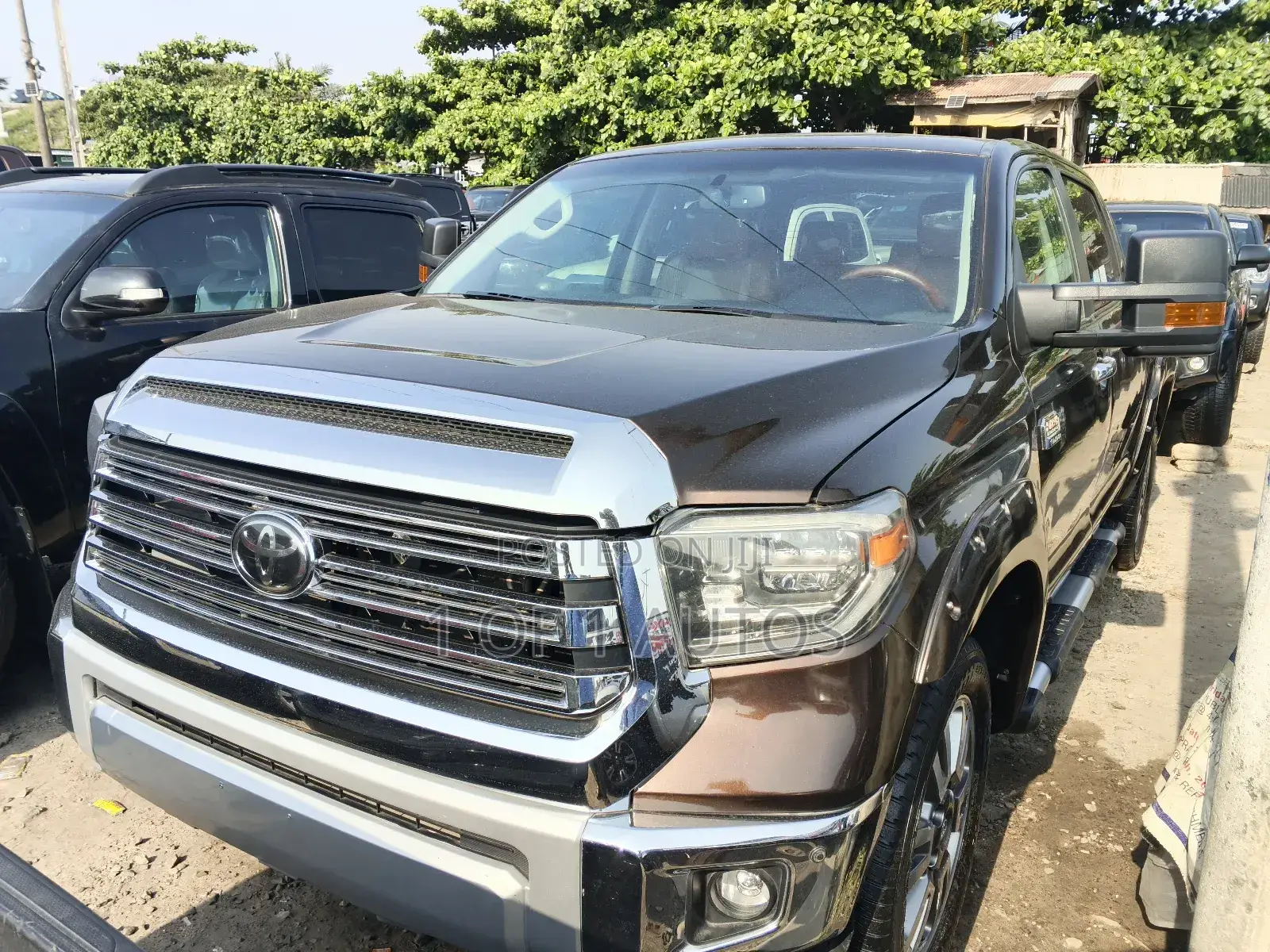 Toyota Tundra Limited 5.7L V8 4x2 CrewMax 5.6 ft. box 145.7 in. WB 2019