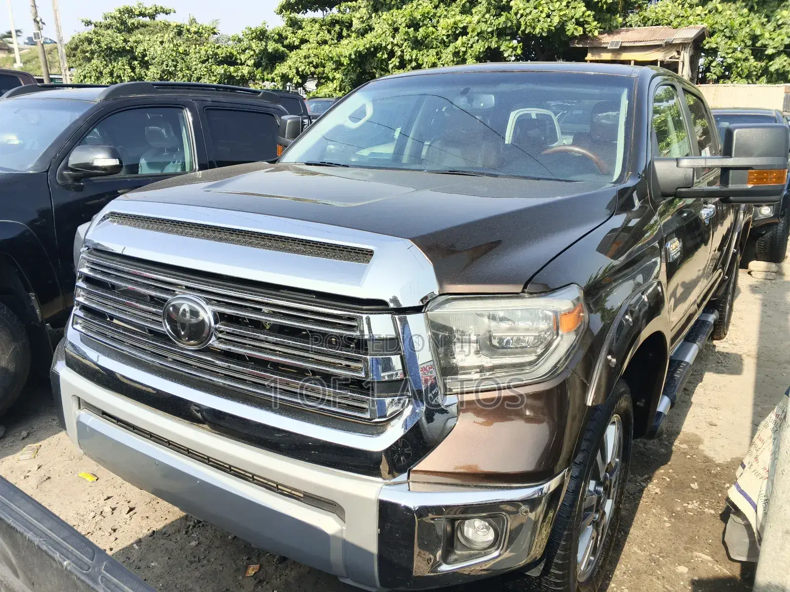Toyota Tundra Limited 5.7L V8 4x2 CrewMax 5.6 ft. box 145.7 in. WB 2019