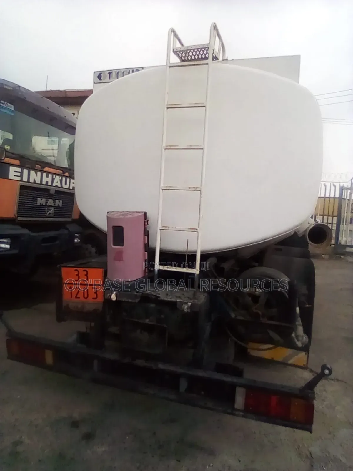 24,530liters Man Diesel Pedlar