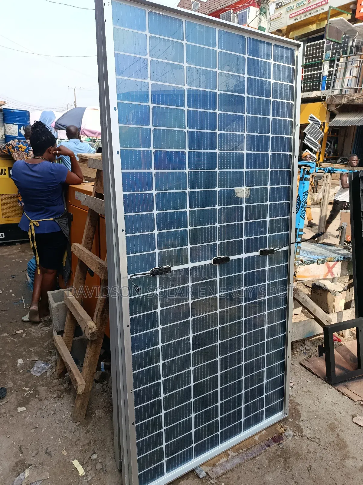 550wat Longi Solar Panel Halfcourt