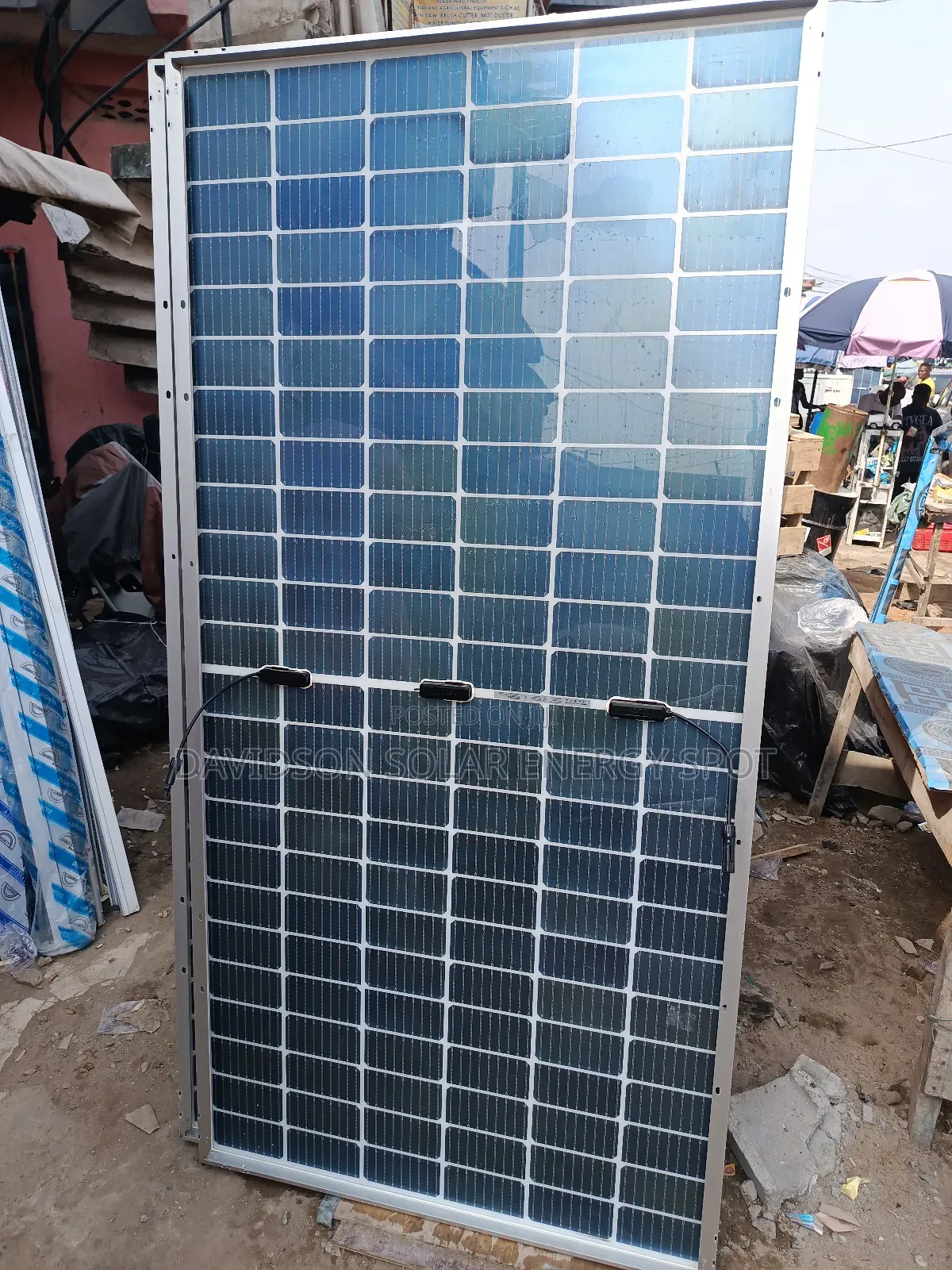 550watt Longi Solar Panel Halfcourt