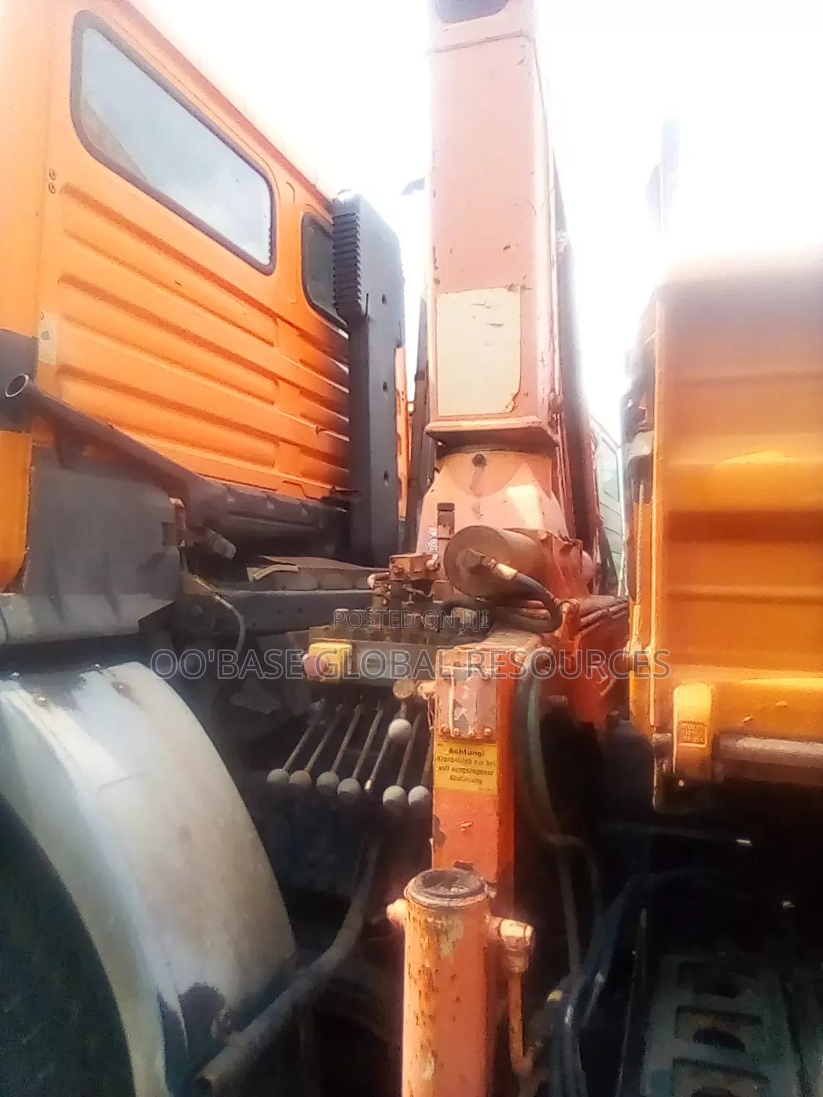 4tons Mercedes Hiab/Tipper
