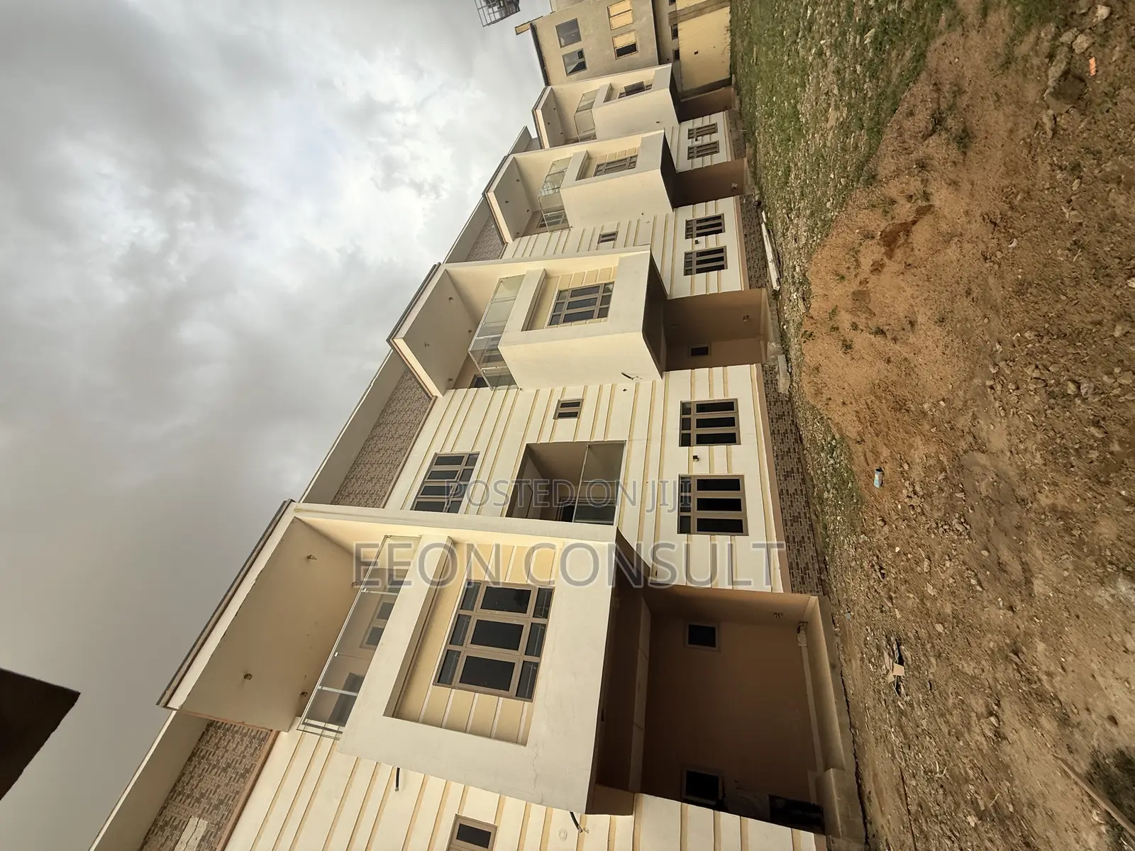 5bdrm Duplex in Lokogoma for sale