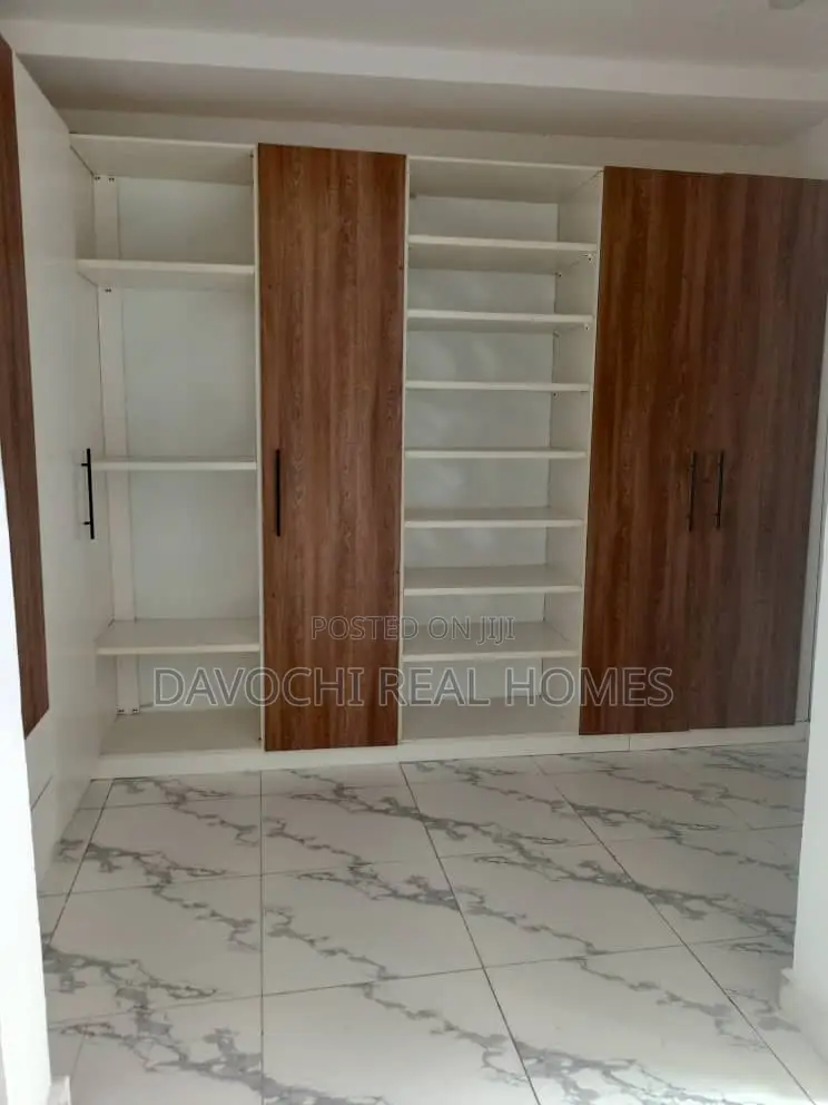 5bdrm Duplex in Ikate for rent