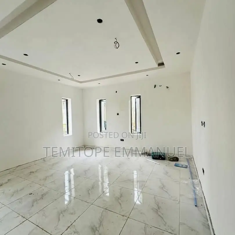 Furnished 3bdrm Apartment in Gbagada, Lagos for sale
