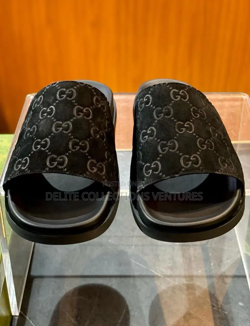 *Gucci Gg-Printed Slide Sandals*
