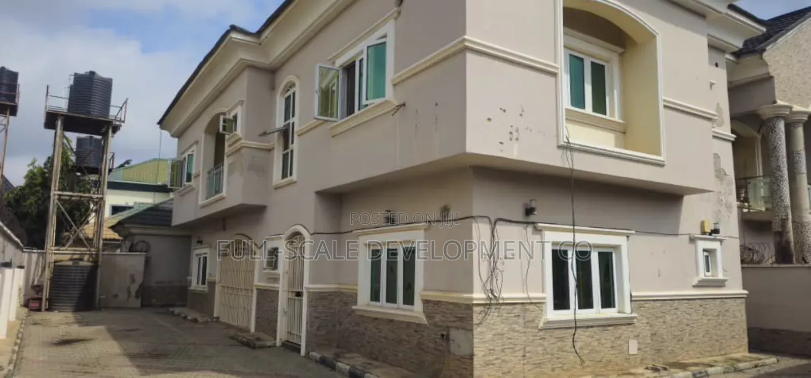 4bdrm Block of Flats in Kubwa for sale