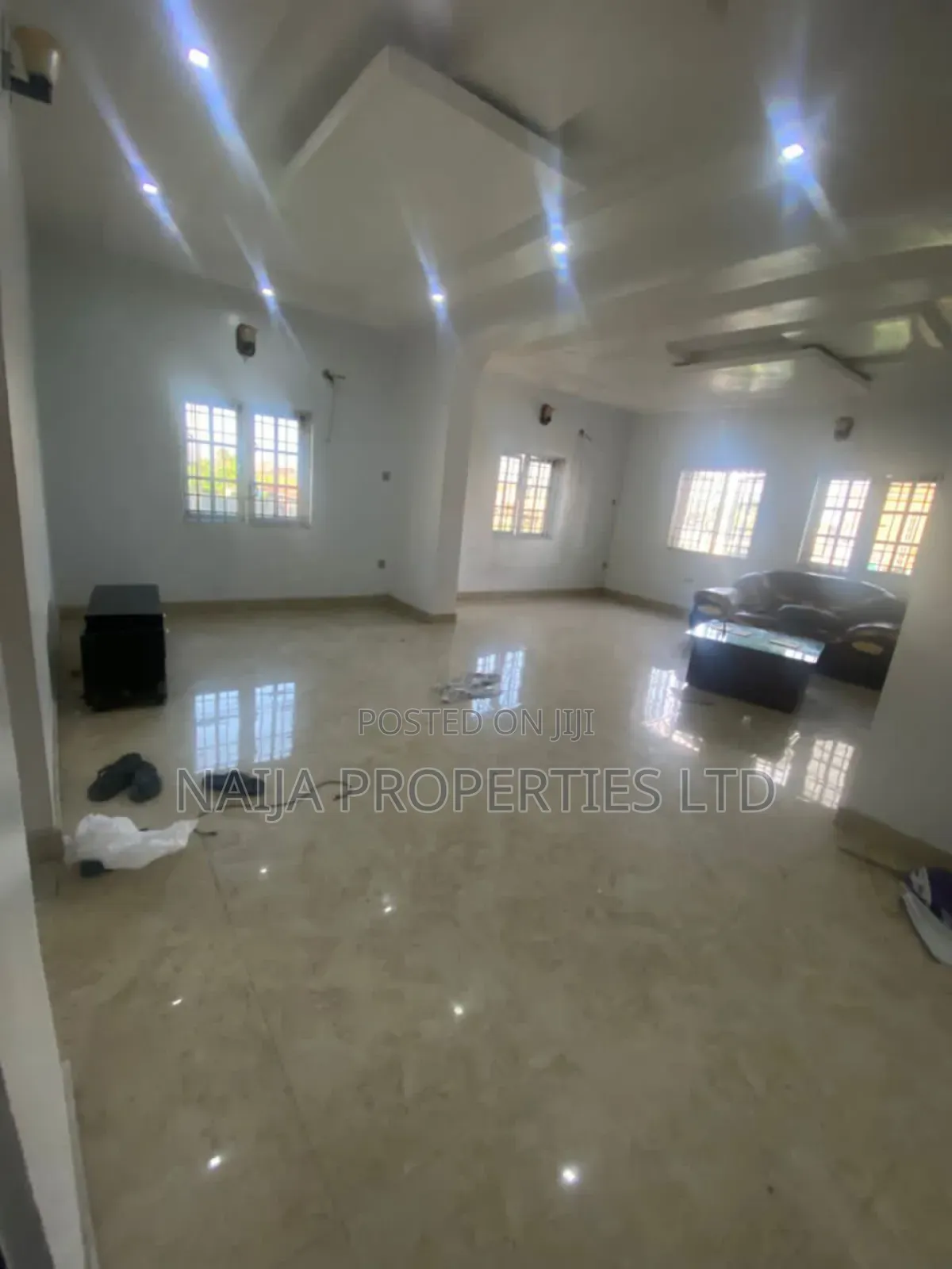 4bdrm Duplex in Ado Rd, Ajah for sale