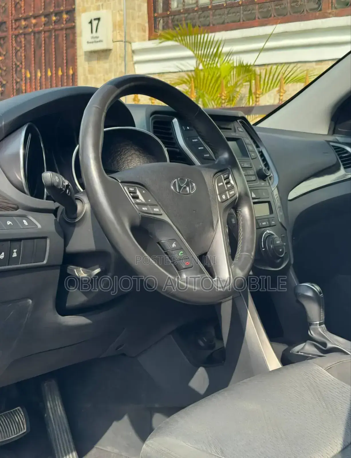 Hyundai Santa Fe 2014 White