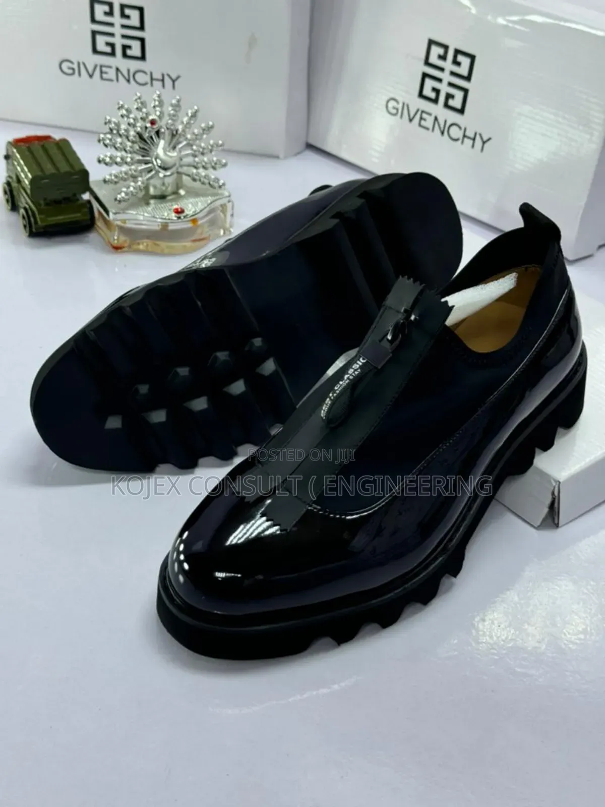 Children Male Luxury Corporate Shoes Available