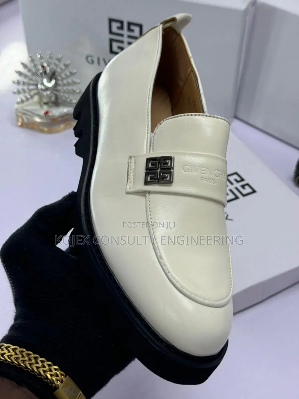 Children Male Luxury Corporate Shoes Available
