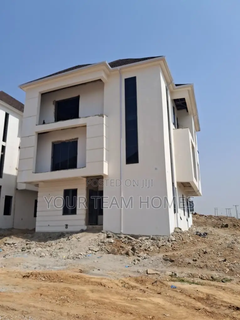 5bdrm Duplex in River Park Estate, Lugbe District for sale