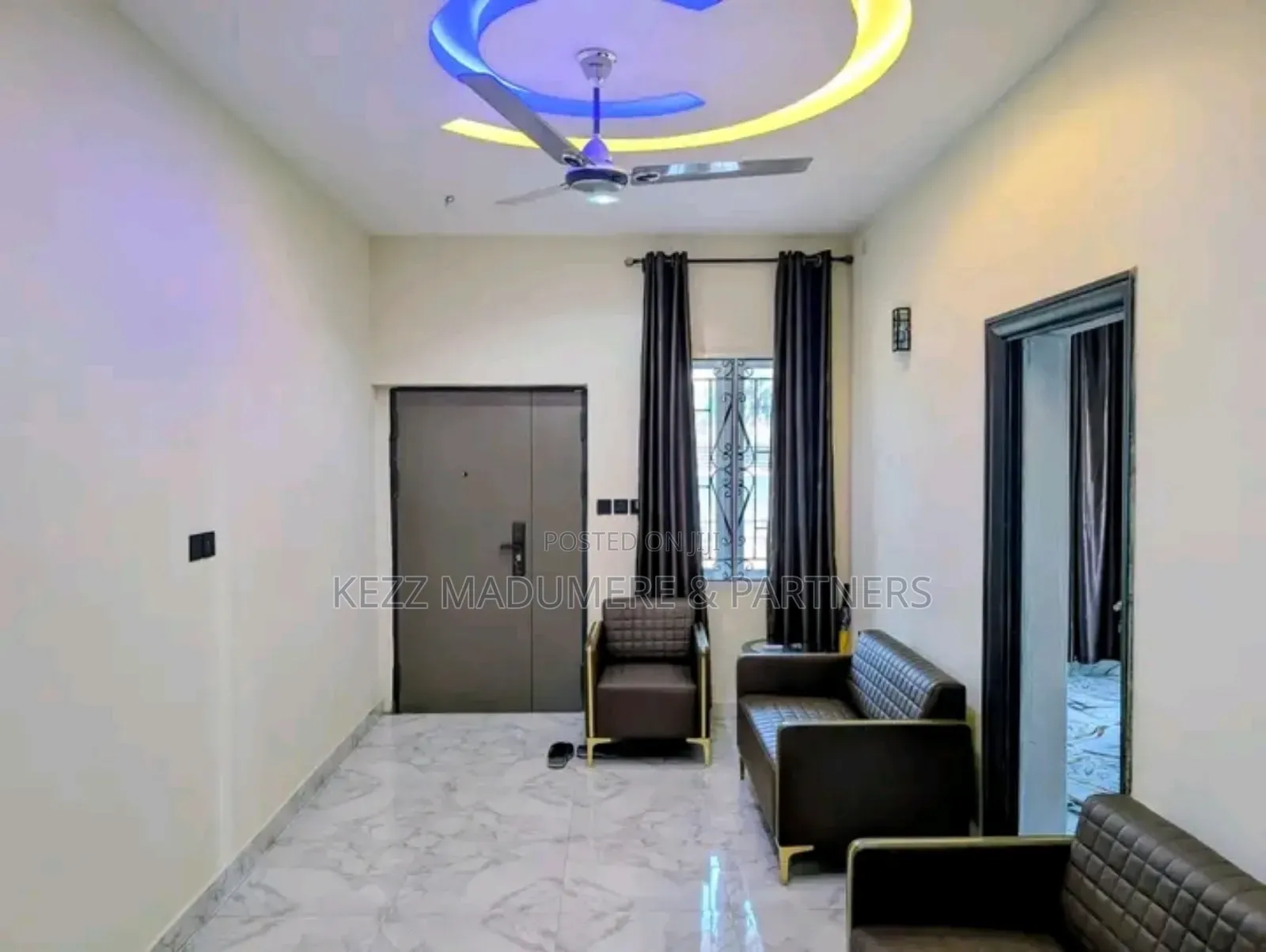 5bdrm Duplex in Off Oron Road Uyo for sale