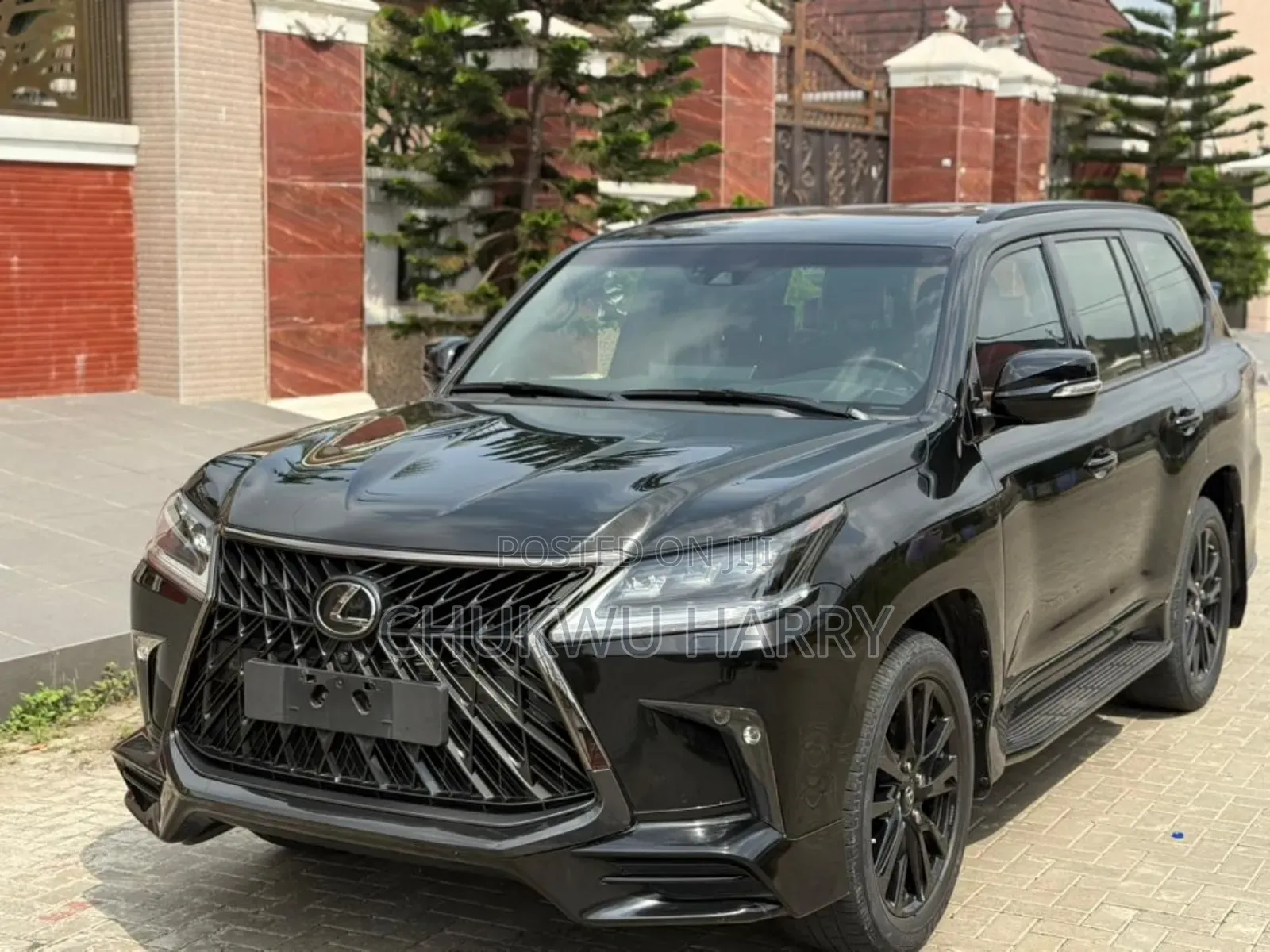 Lexus LX 570 (5 seats) AWD 2020 Black