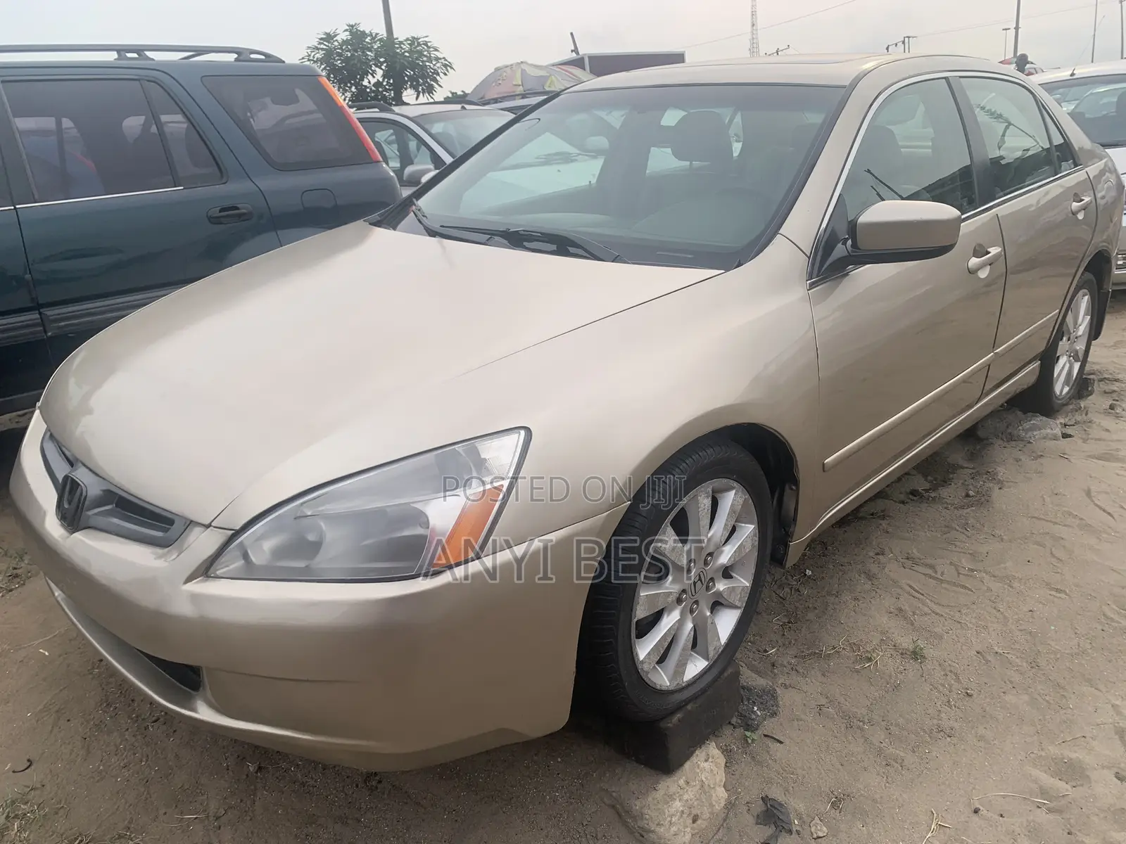 Honda Accord 2005 Gold