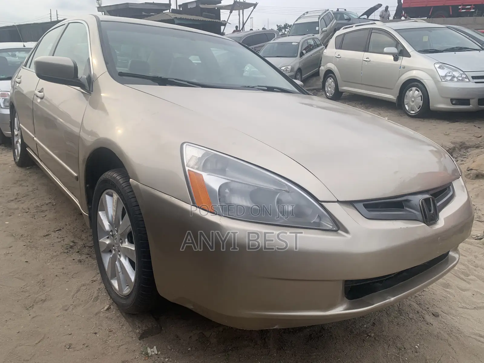 Honda Accord 2005 Gold