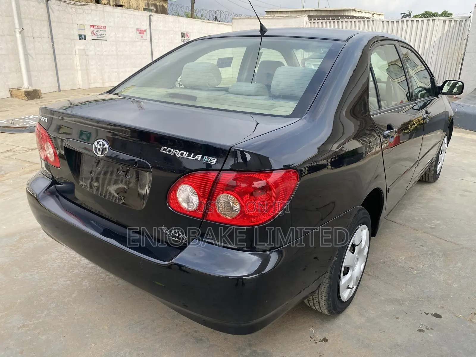 Toyota Corolla LE 2006 Black